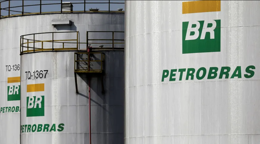 Petrobras reduz em 14,2% preço do querosene de aviação a partir de junho