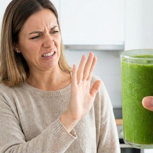 Por que o suco detox pode ser um erro? Fitoterapeuta explica a ciência por trás do metabolismo travado no início do ano