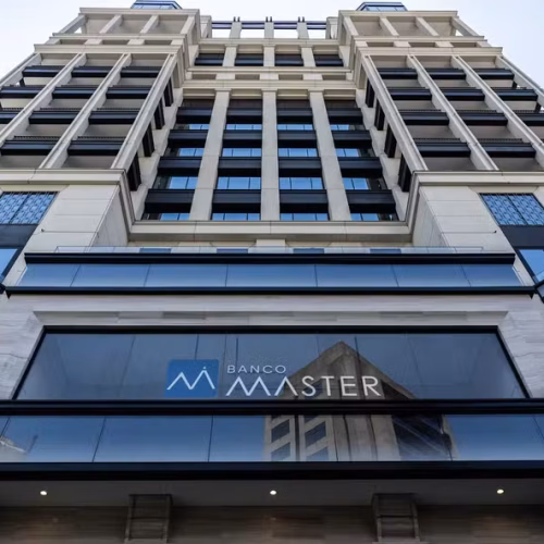 Incerteza Jurídica no Caso Banco Master Gera Temor de Fuga de Capitais e Alta de Juros