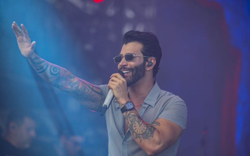 Matinhos , 25 de janeiro de 2026 - Show de Gustavo Lima.