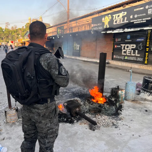 Operação Policial no Complexo da Maré Deixa Quatro Mortos e Impacta Serviços Públicos
