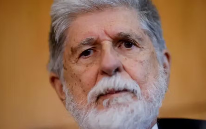 “Devemos nos preparar para o pior”, afirma Celso Amorim sobre escalada no Oriente Médio