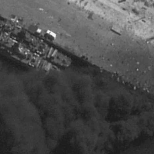 Marinha do Irã é neutralizada: Satélites mostram destruição de navios de guerra e bases de mísseis