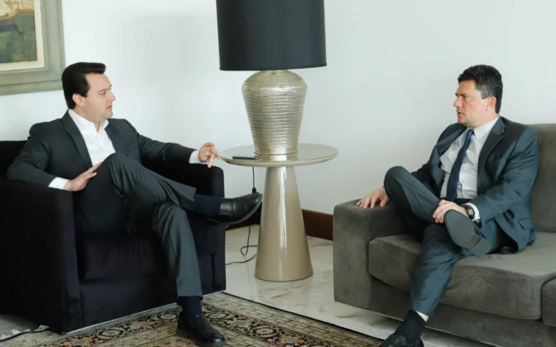 Jantares e churrascos: Ratinho Jr. e Moro aceleram articulações para a sucessão no Paraná