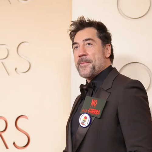 Oscar 2026: Tapete vermelho é marcado por protestos contra a guerra e as políticas de Trump