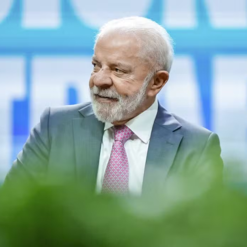 Lula diferencia ações sobre combustíveis do governo anterior e ameaça prisão por aumentos abusivos