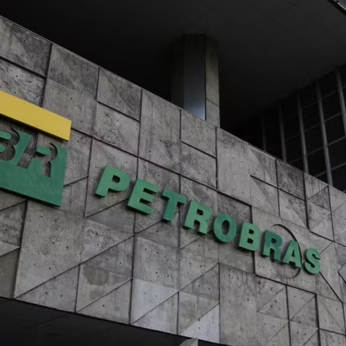 Petrobras eleva preço do querosene de aviação em 55% e pressiona tarifas aéreas