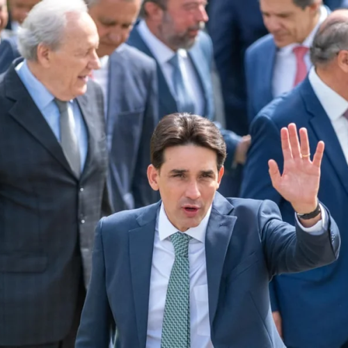 Banco Master repassou R$ 1,1 milhão a empresa do pai de ex-ministro de Lula