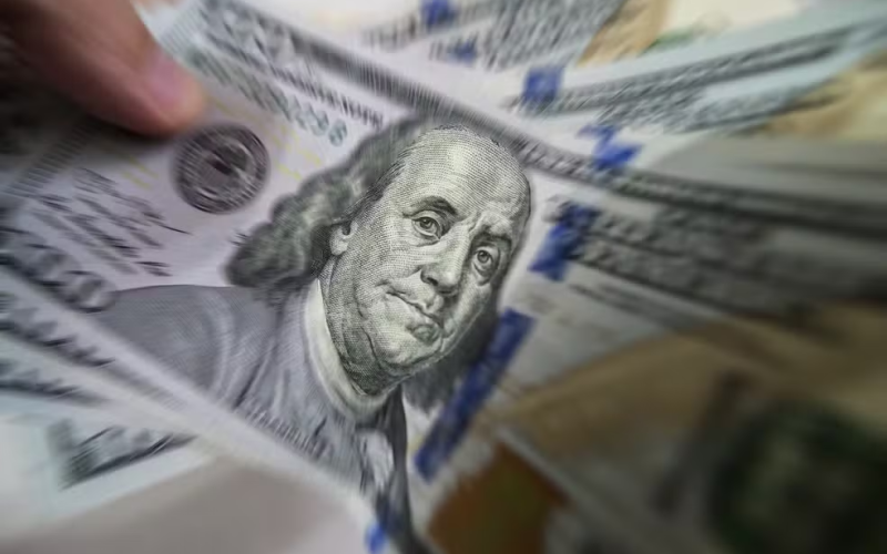 Dólar quebra barreira dos R$ 5: Entenda os fatores que derrubaram a moeda americana