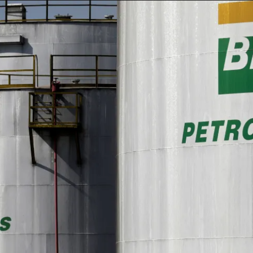 Petrobras reduz em 14,2% preço do querosene de aviação a partir de junho