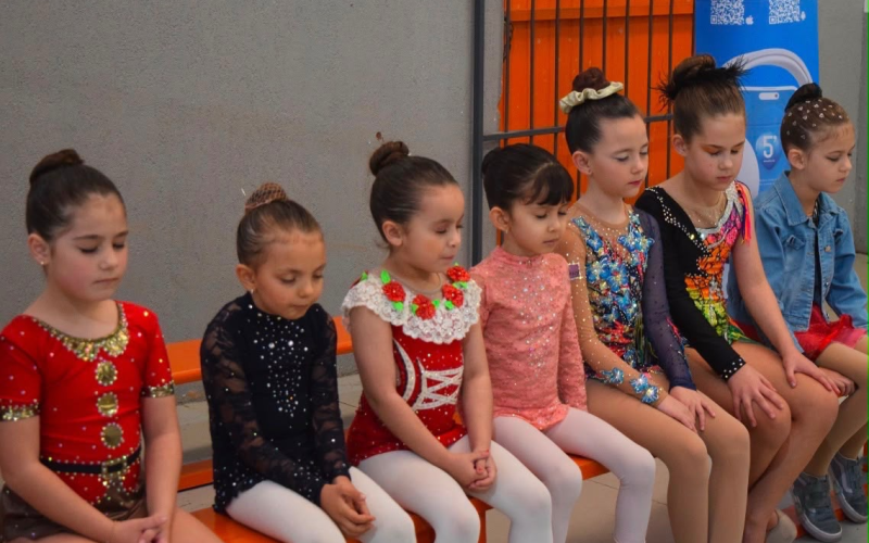 Técnica de 5 minutos de meditação vira aliada de mais de 260 ginastas em competição em Curitiba