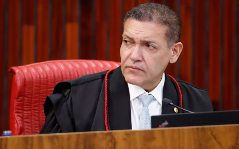Nunes Marques determina registro do canal “Exército do Lula” no TSE para continuar no ar