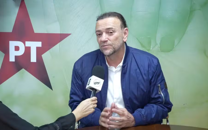 Presidente do PT admite falhas na campanha de Lula e reconhece falta de diálogo com aliados